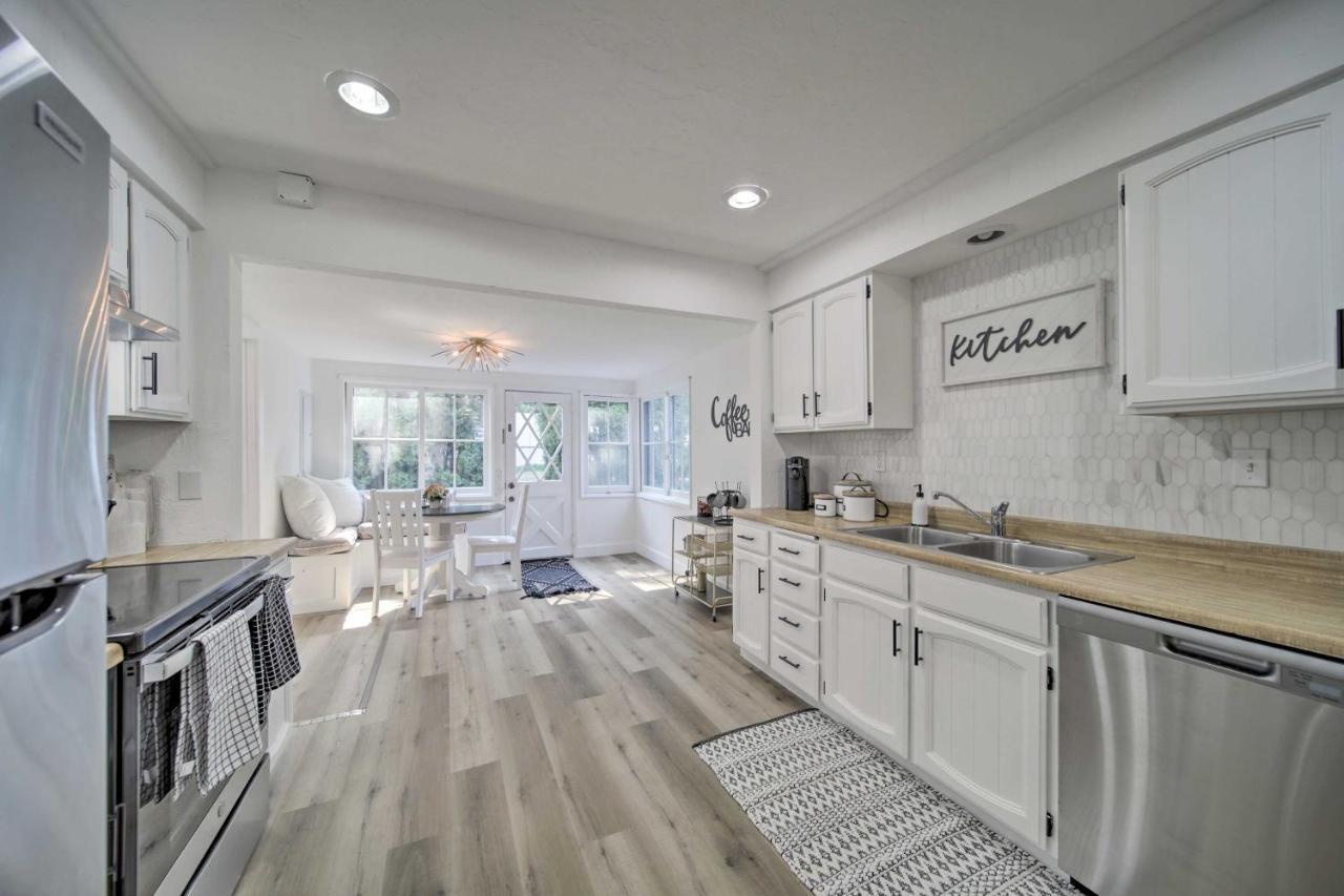 Bright And Airy Liberty Lake Abode With Backyard! Exterior photo