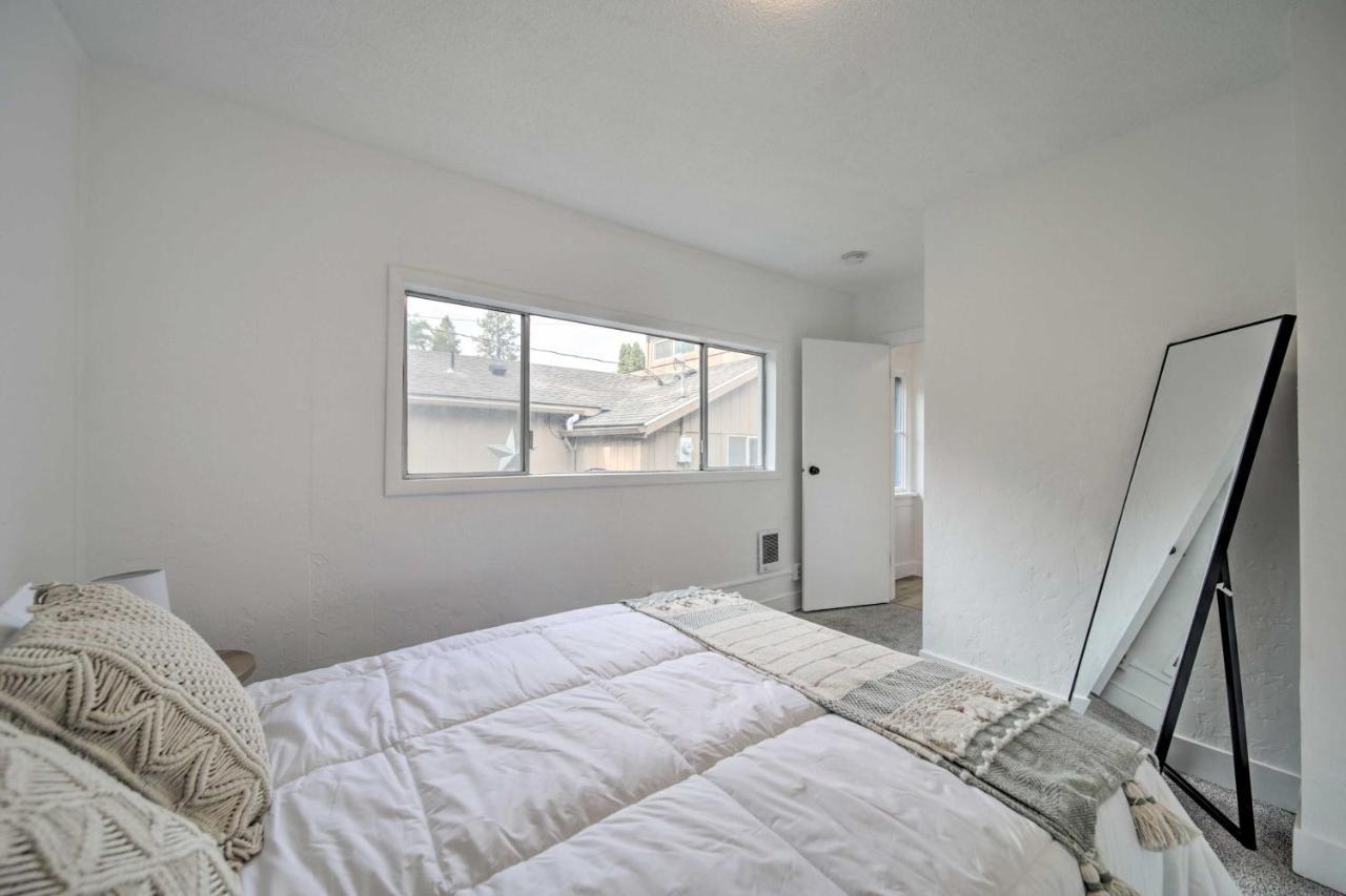 Bright And Airy Liberty Lake Abode With Backyard! Exterior photo